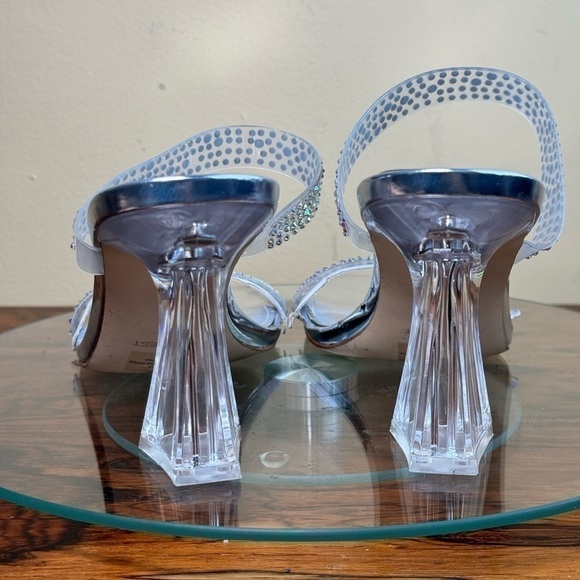 Nine West Darla Sandal in clear silver - Picture 7 of 16